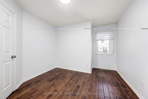 Photo 25 at 100 Coburg Crescent, Langstaff, Richmond Hill