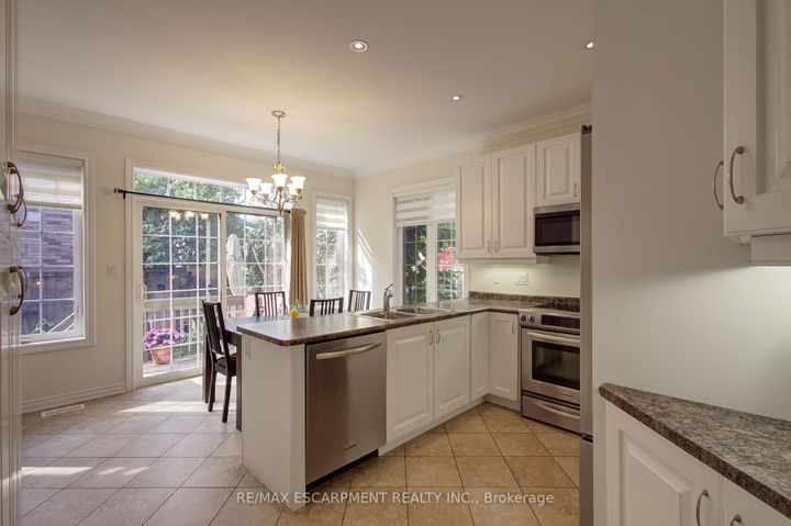 Photo 10 at 3308 Granite Gate, Alton, Burlington