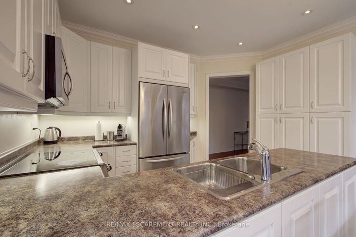 Photo 13 at 3308 Granite Gate, Alton, Burlington