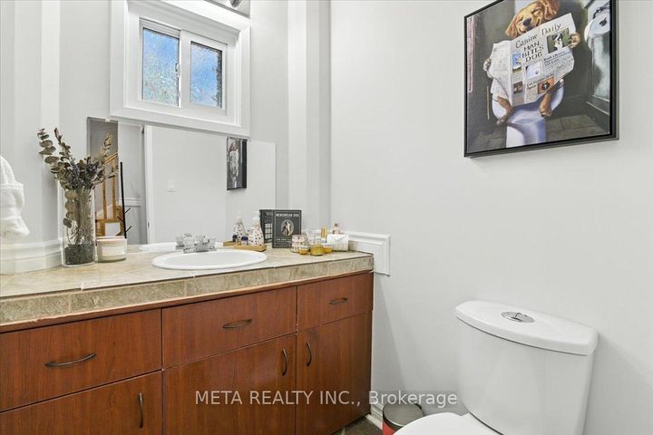Photo 4 at 1567 Jaywin Circle, Village East, Pickering