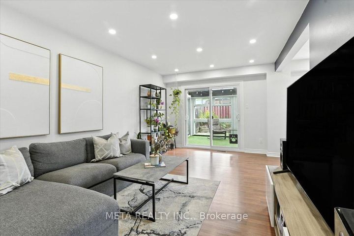 Photo 5 at 1567 Jaywin Circle, Village East, Pickering