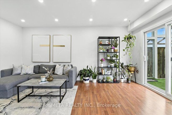 Photo 7 at 1567 Jaywin Circle, Village East, Pickering