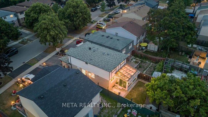 Photo 42 at 1567 Jaywin Circle, Village East, Pickering