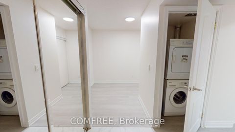 Photo 2 at 201 - 60 Disera Drive, Beverley Glen, Vaughan
