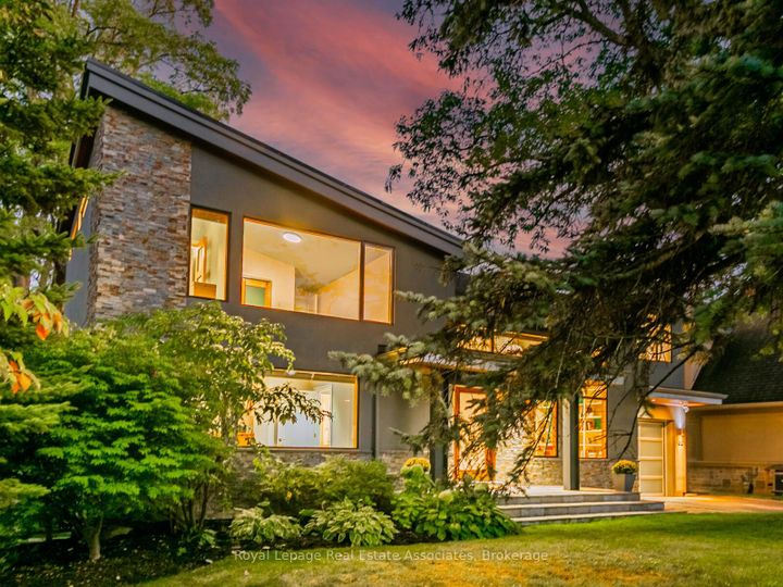 Photo 2 at 66 Inglewood Drive, Mineola, Mississauga