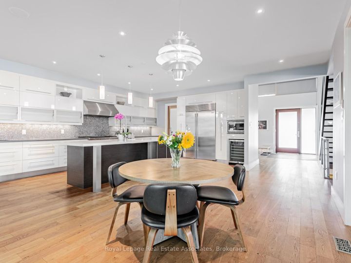 Photo 7 at 66 Inglewood Drive, Mineola, Mississauga