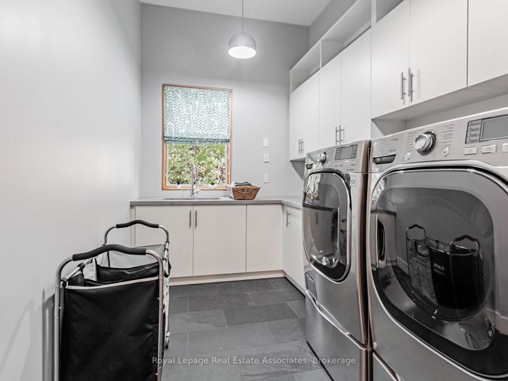 Photo 16 at 66 Inglewood Drive, Mineola, Mississauga
