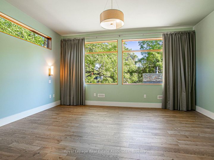 Photo 19 at 66 Inglewood Drive, Mineola, Mississauga