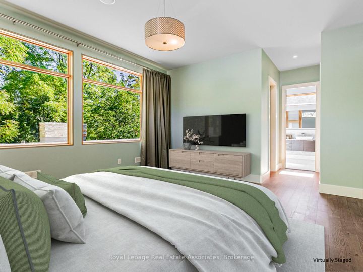 Photo 20 at 66 Inglewood Drive, Mineola, Mississauga