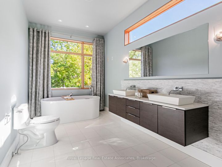 Photo 22 at 66 Inglewood Drive, Mineola, Mississauga