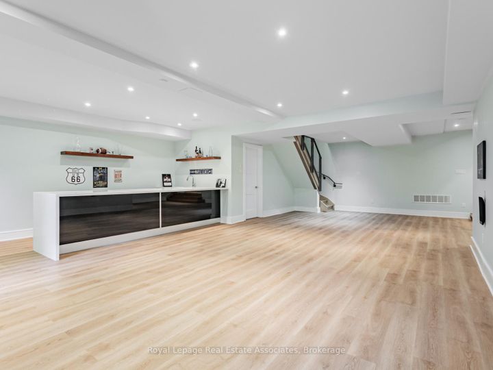 Photo 30 at 66 Inglewood Drive, Mineola, Mississauga
