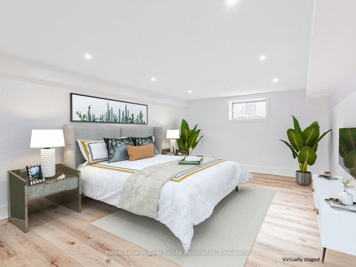 Photo 37 at 66 Inglewood Drive, Mineola, Mississauga