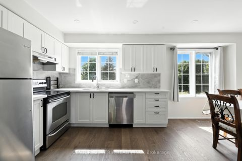Photo 4 at 12 Stiles Avenue, Bayview Wellington, Aurora