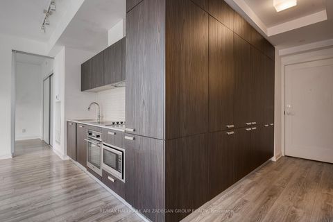 Photo 8 at 1415 - 50 Charles Street E, Yonge Corridor, Toronto Photo 8 at 1415 - 50 Charles Street E, Yonge Corridor, Toronto