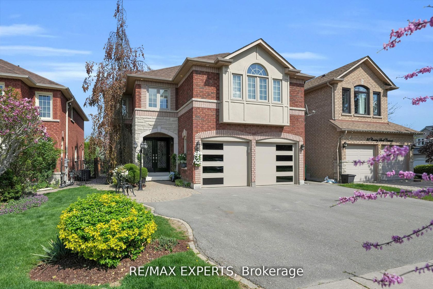 36 Country Stroll Crescent, Bolton West, Caledon 