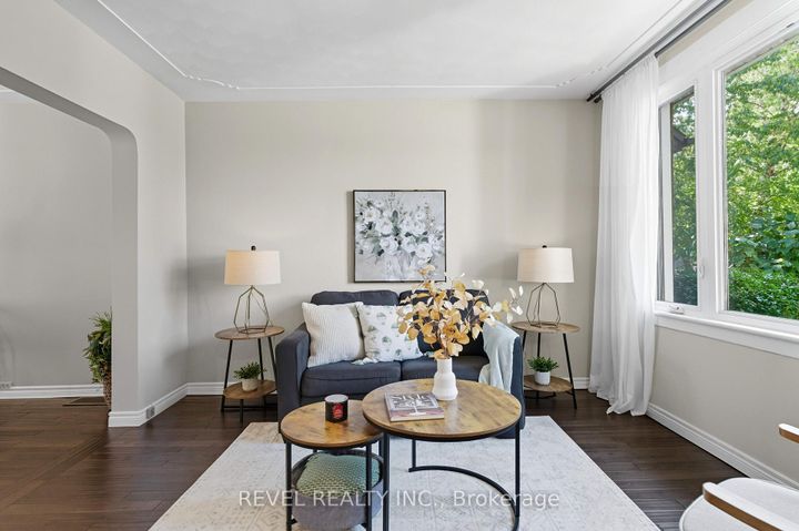 Photo 4 at 197 Balmoral Avenue S, Delta, Hamilton