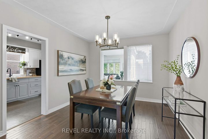 Photo 7 at 197 Balmoral Avenue S, Delta, Hamilton