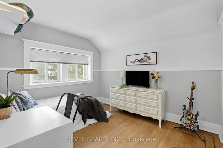 Photo 19 at 197 Balmoral Avenue S, Delta, Hamilton