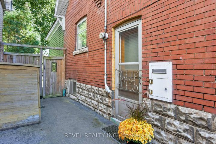Photo 29 at 197 Balmoral Avenue S, Delta, Hamilton