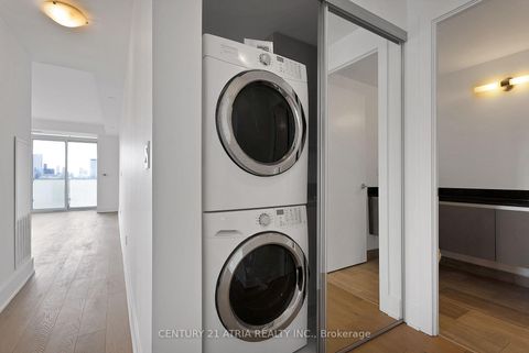 Photo 15 at 3002 - 200 Bloor Street W, Annex, Toronto