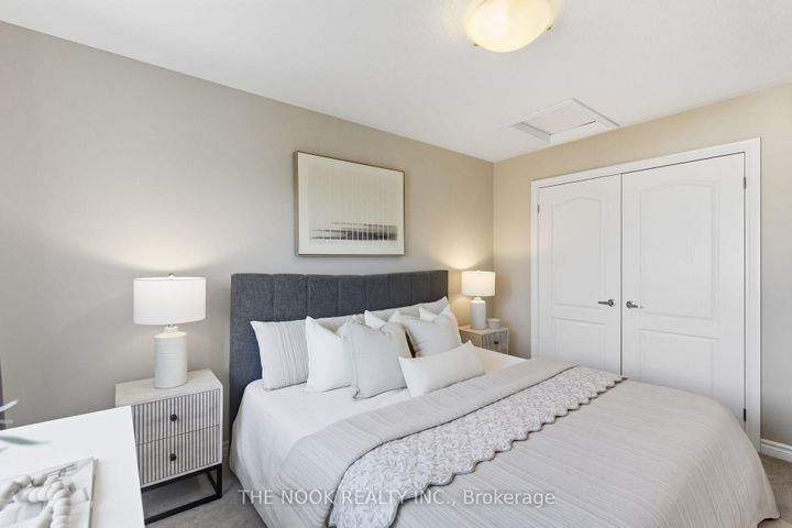 Photo 17 at 12 Tabaret Crescent, Windfields, Oshawa