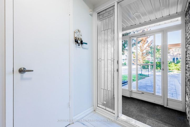 Photo 2 at 84 Lowry Square, Malvern, Toronto