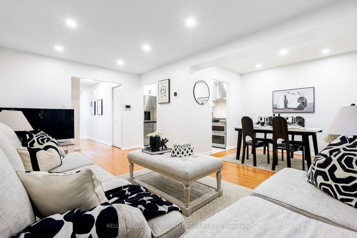 Photo 10 at 84 Lowry Square, Malvern, Toronto