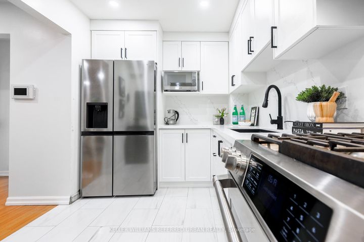 Photo 12 at 84 Lowry Square, Malvern, Toronto