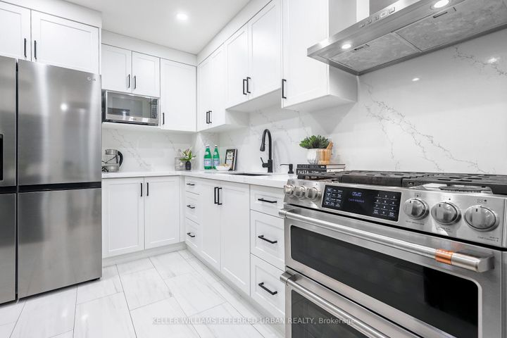 Photo 13 at 84 Lowry Square, Malvern, Toronto