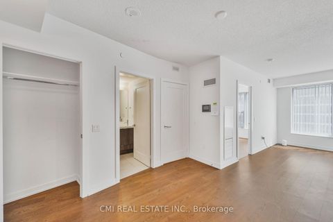 Photo 7 at 1109 - 10 York Street, Waterfront Communities C1, Toronto