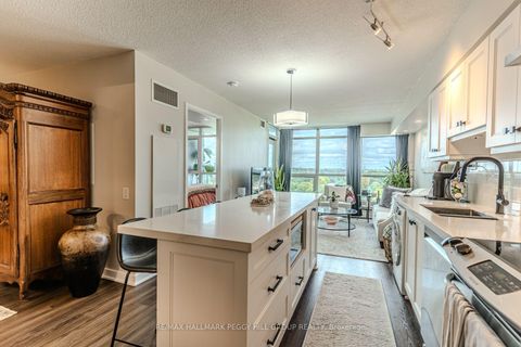 Photo 2 at 1106 - 15 Singer Court, Bayview Village, Toronto