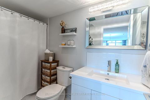 Photo 5 at 1106 - 15 Singer Court, Bayview Village, Toronto Photo 5 at 1106 - 15 Singer Court, Bayview Village, Toronto