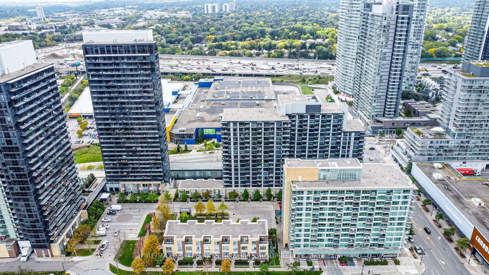 1106 - 15 Singer Court, Bayview Village, Toronto 