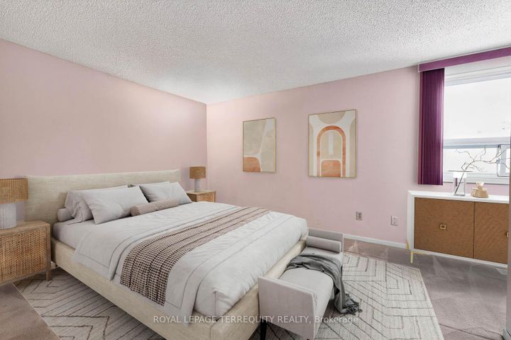 Photo 25 at 130 Whistling Hills Drive, Milliken, Toronto