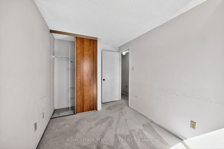 Photo 30 at 130 Whistling Hills Drive, Milliken, Toronto