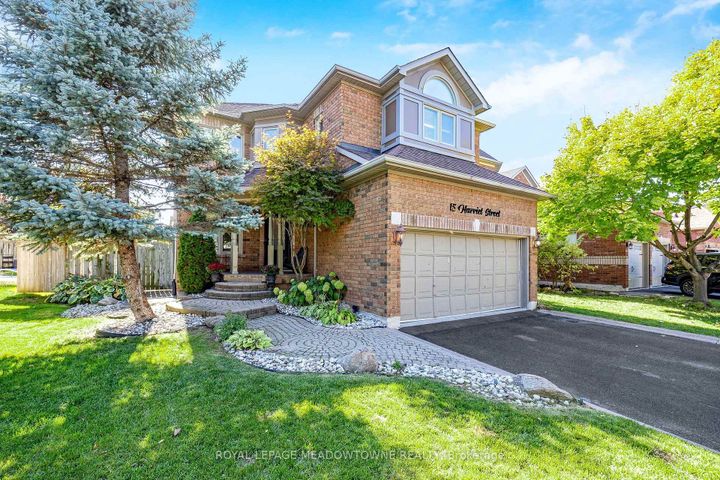 Photo 1 at 15 Harriet Street, Georgetown, Halton Hills