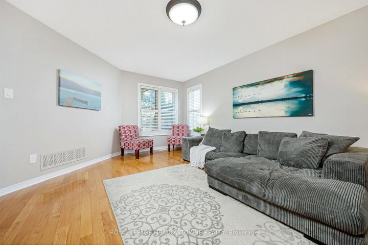 Photo 10 at 15 Harriet Street, Georgetown, Halton Hills