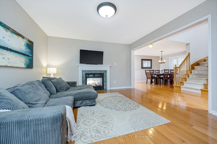 Photo 11 at 15 Harriet Street, Georgetown, Halton Hills
