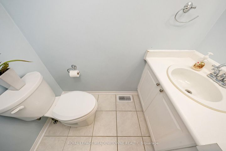 Photo 21 at 15 Harriet Street, Georgetown, Halton Hills