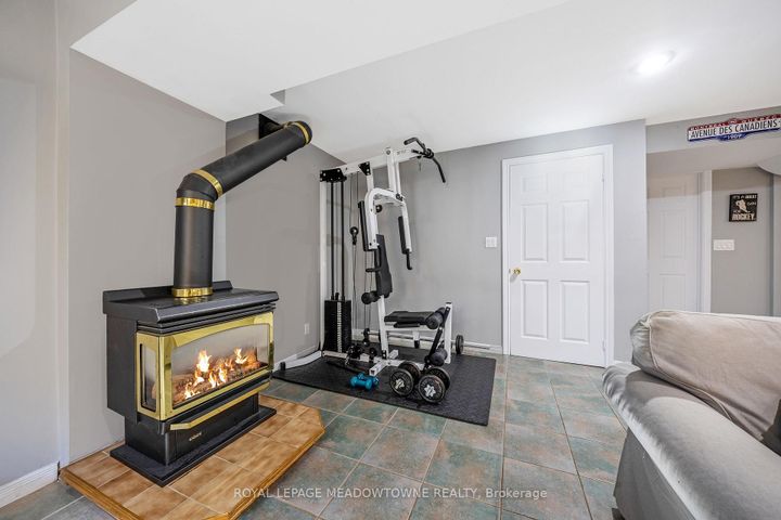 Photo 37 at 15 Harriet Street, Georgetown, Halton Hills