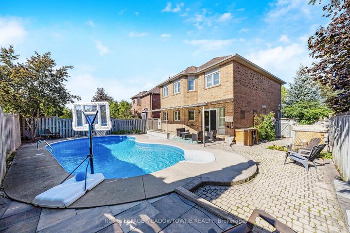 Photo 44 at 15 Harriet Street, Georgetown, Halton Hills