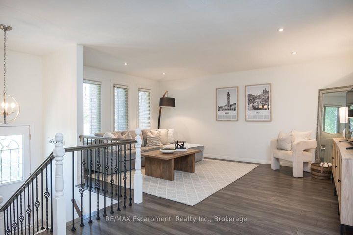 Photo 2 at 45 Amberwood Street, Stoney Creek Mountain, Hamilton