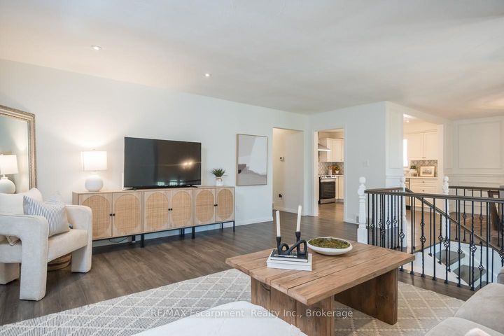Photo 5 at 45 Amberwood Street, Stoney Creek Mountain, Hamilton