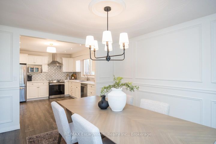 Photo 11 at 45 Amberwood Street, Stoney Creek Mountain, Hamilton