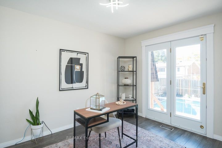 Photo 20 at 45 Amberwood Street, Stoney Creek Mountain, Hamilton