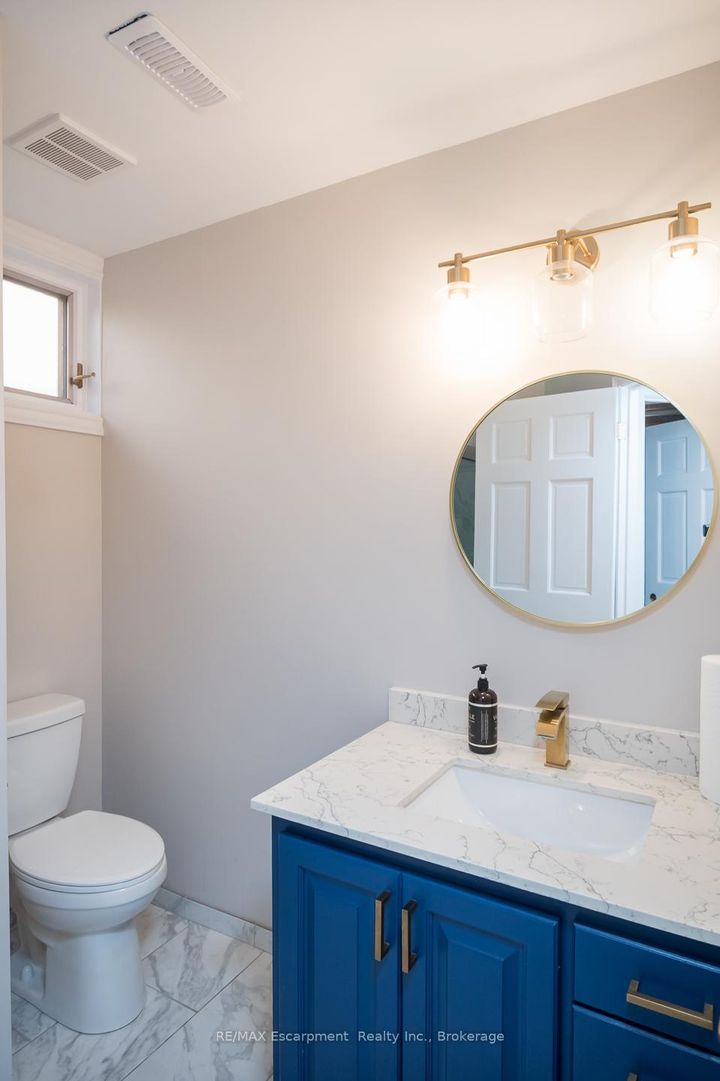 Photo 26 at 45 Amberwood Street, Stoney Creek Mountain, Hamilton