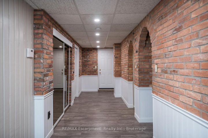 Photo 28 at 45 Amberwood Street, Stoney Creek Mountain, Hamilton