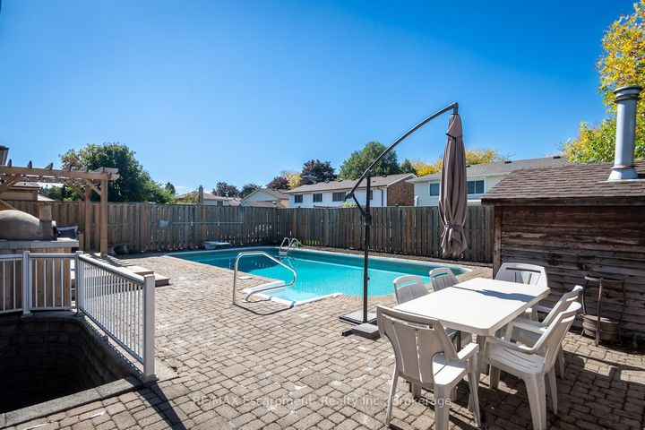 Photo 32 at 45 Amberwood Street, Stoney Creek Mountain, Hamilton