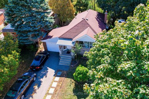 Photo 31 at 127 Flora Drive, Dorset Park, Toronto