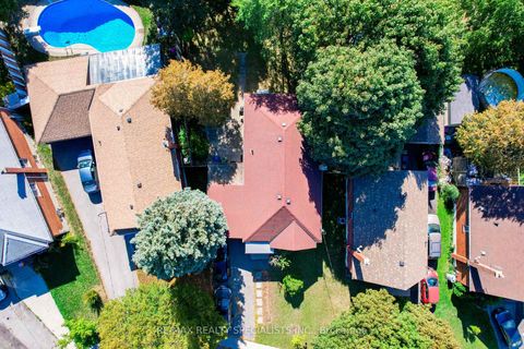 Photo 33 at 127 Flora Drive, Dorset Park, Toronto